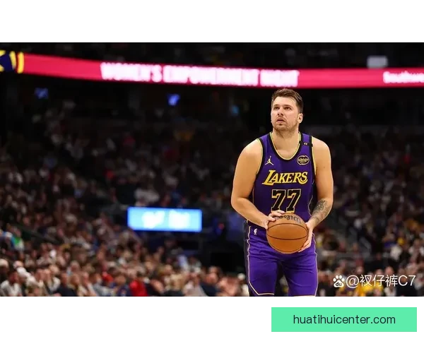 詹姆斯创造新纪录 东契奇42分12篮板成队史第一人